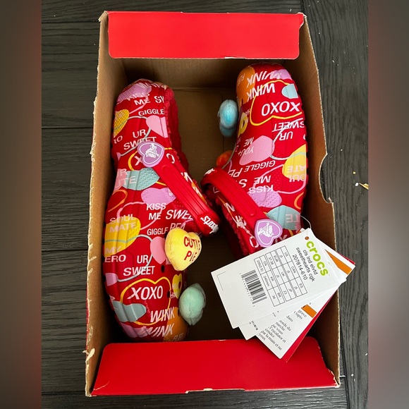 CROCS X SWEETHEARTS Collaboration ELEVATED Classic Lined Clogs J5 - Picture 8 of 9